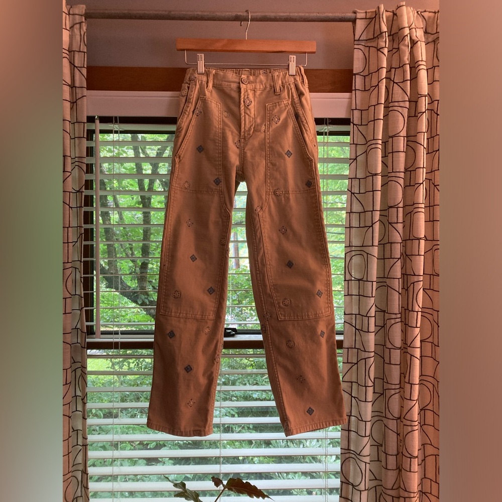 Anthropologie Pilcro Embroidered Pants. Size 25. Great Condition.